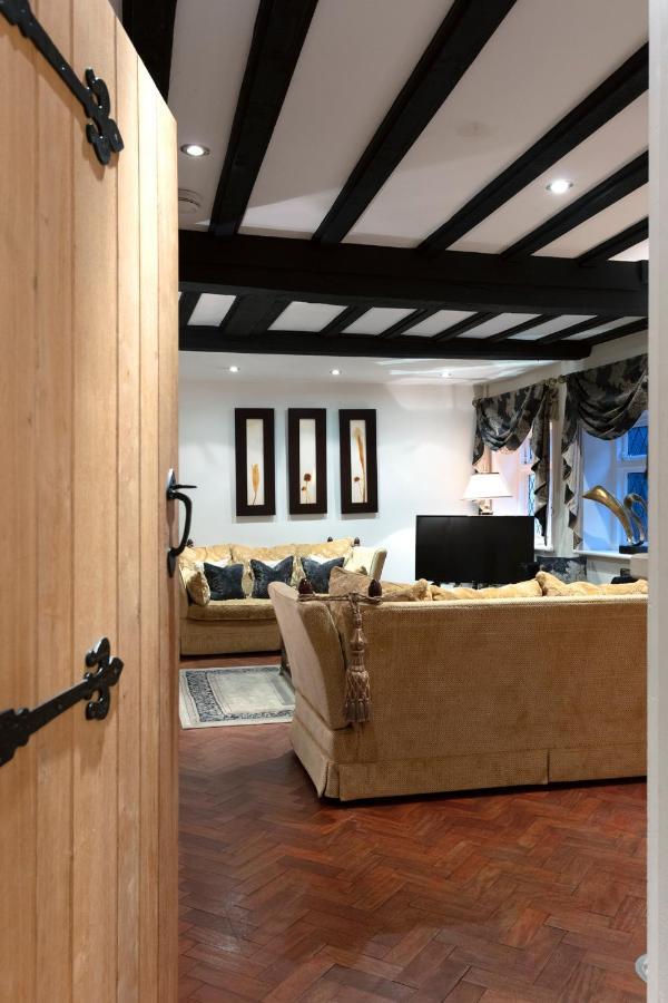 Luxury Eton House, 5 Minute Walk To Windsor Castle Villa Exterior foto